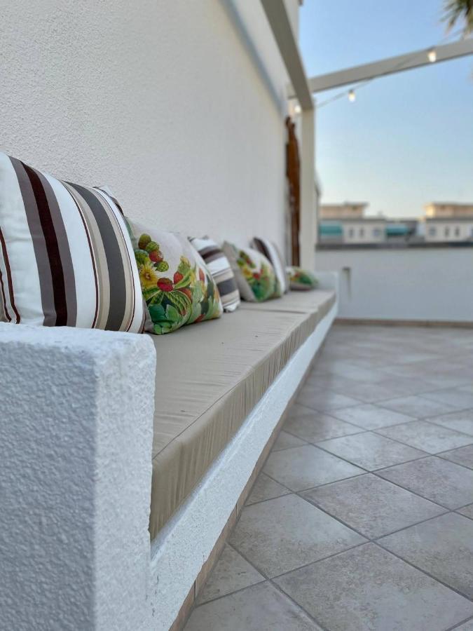 Attico Margherita - La Terrazza Sul Mare Gallipoli Exterior foto